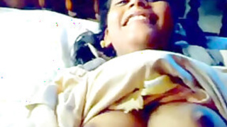 Vadakara mallu babe with big tits exposed by boyfriend