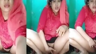 Desi Muslim girl and licking pussy in toilet