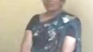 Fucking huge natural boobs sexy tamil aunty in blue saree