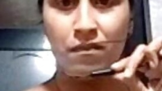 Indian aunty can demonstrate XXX berries thanks to video call