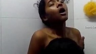 Desi Tamil porn with a skinny lady that wants to orgasm