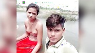 Dehati Desi XXX lovers enjoy a sexy swim outdoors on camera selfies MMC