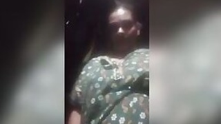 Elderly Tamil boobs show MMS clip