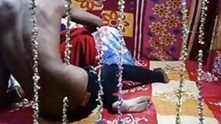 Newlyweds Desi shoot XXX video of their first sex as husband and wife