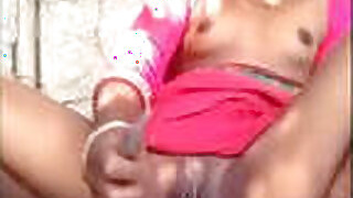 Horny Hillbilly Bhabhi Masturbates