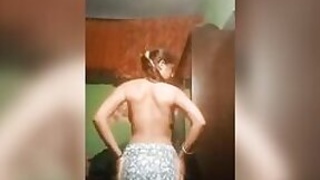Selfie MMS video of tall country girl Desi showing her XXX boobs
