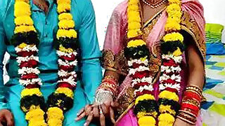 Chachi aur papa ke suhagraat jaise sex ka agra scandal