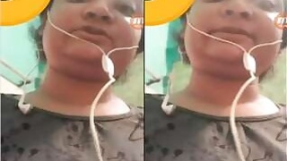 Horny Desi Indian girl shows her tits on video call