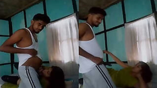 Cute Desi Indian Girl Does Blowjob