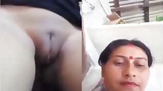 Nepalese Bhabhi Shows Her Boobs
